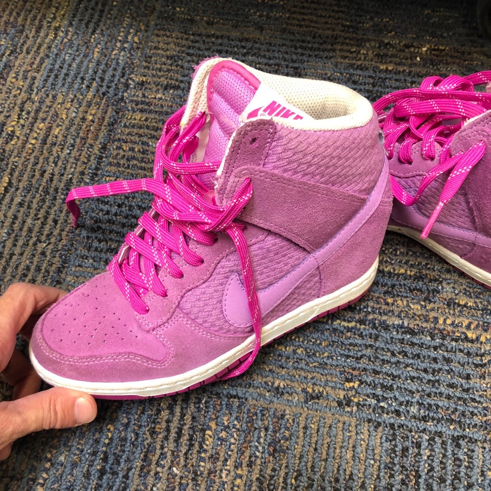 Pink NIKE Sky High Wedge!  Women - Size 5